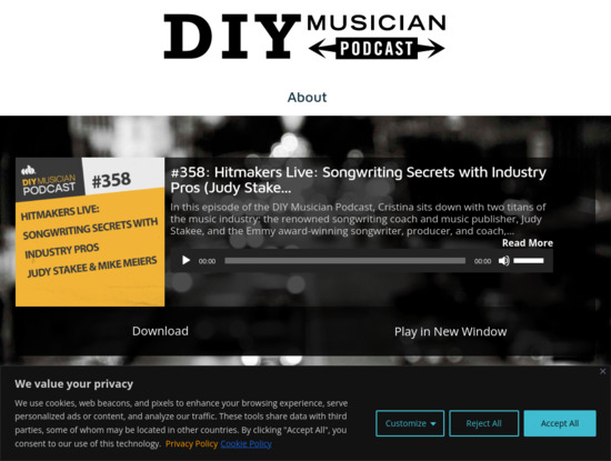 Screenshot of cdbabypodcast.com